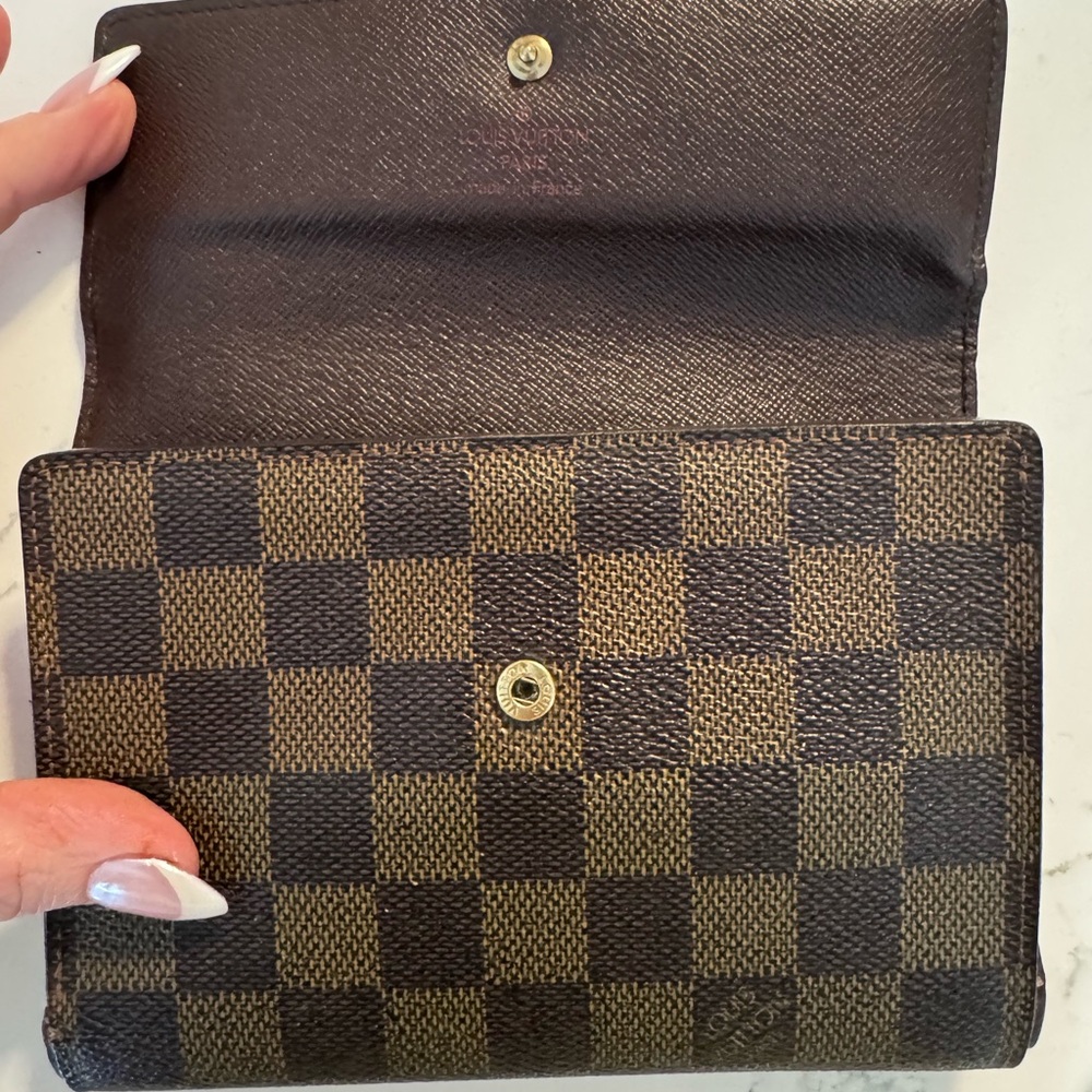 Authentic vintage Louis Vuitton Damier Ebene women’s wallet. - Picture 6 of 15